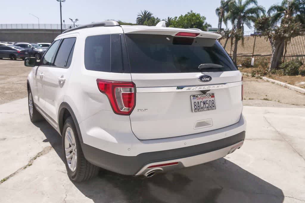 Thumbnail: 2017 Ford Explorer - 7