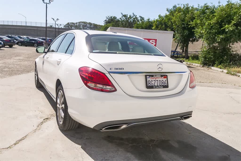 Thumbnail: 2015 Mercedes-Benz C-Class - 7