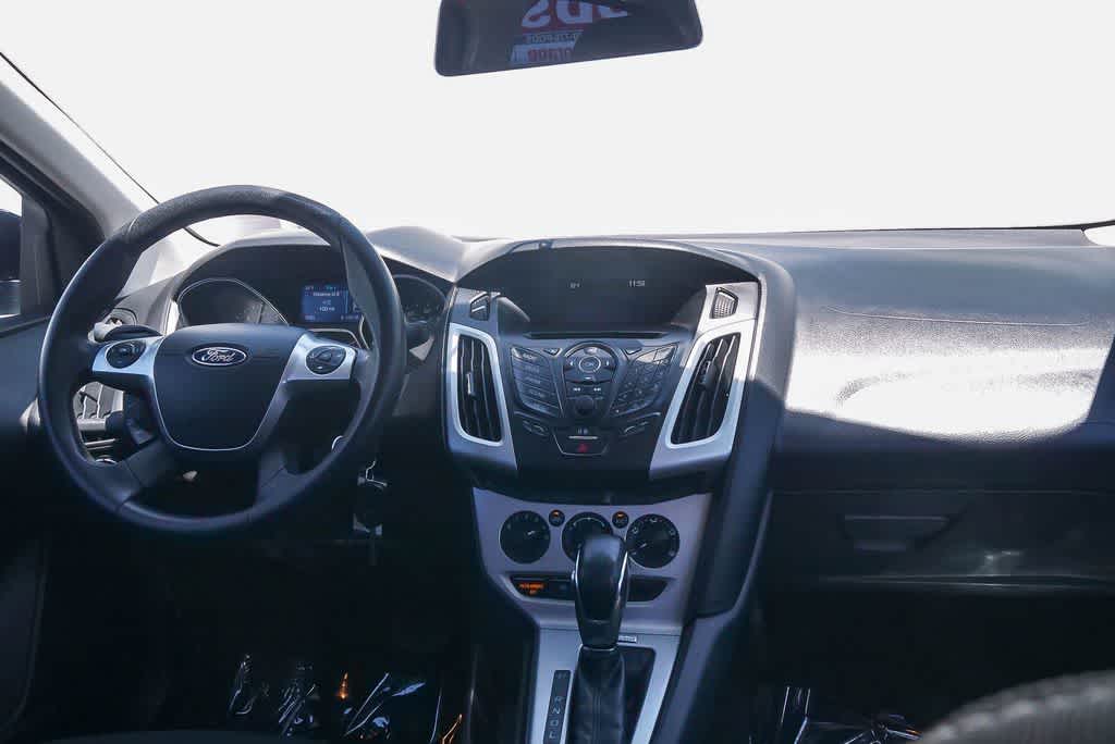 Thumbnail: 2014 Ford Focus - 12