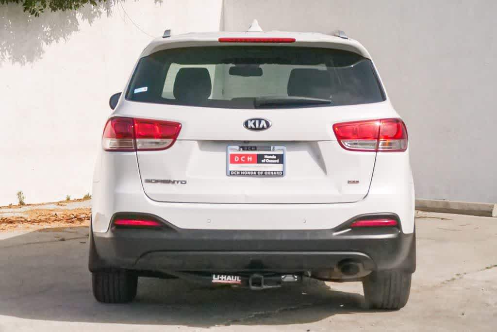 Thumbnail: 2016 Kia Sorento - 8