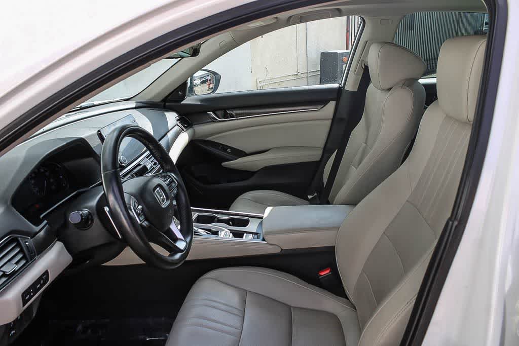 Thumbnail: 2018 Honda Accord - 17