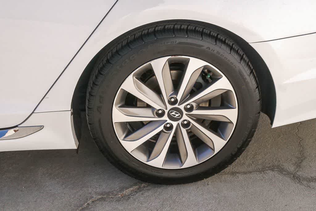 Thumbnail: 2015 Hyundai Sonata - 5