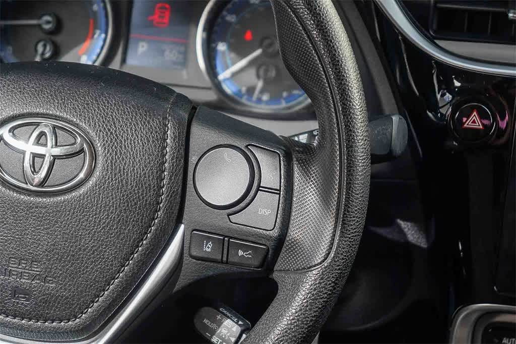 Thumbnail: 2017 Toyota Corolla - 16