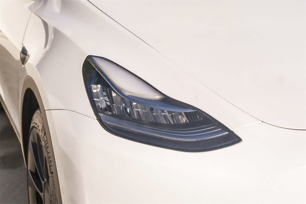 Thumbnail: 2022 Tesla Model Y - 4