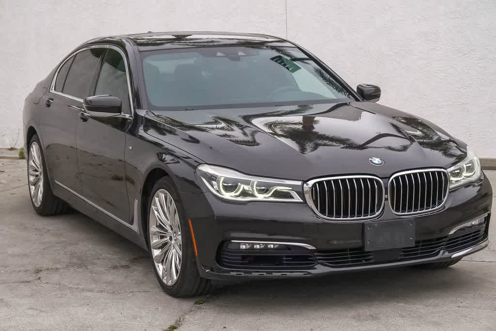 Thumbnail: 2017 BMW 7 Series - 3