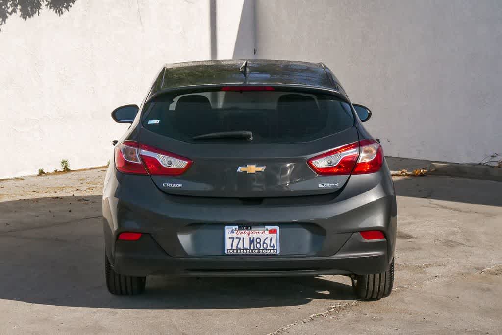 Thumbnail: 2017 Chevrolet Cruze - 8