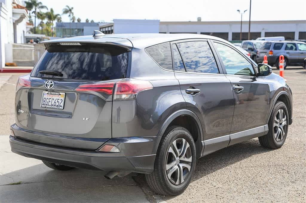 Thumbnail: 2018 Toyota RAV4 - 4