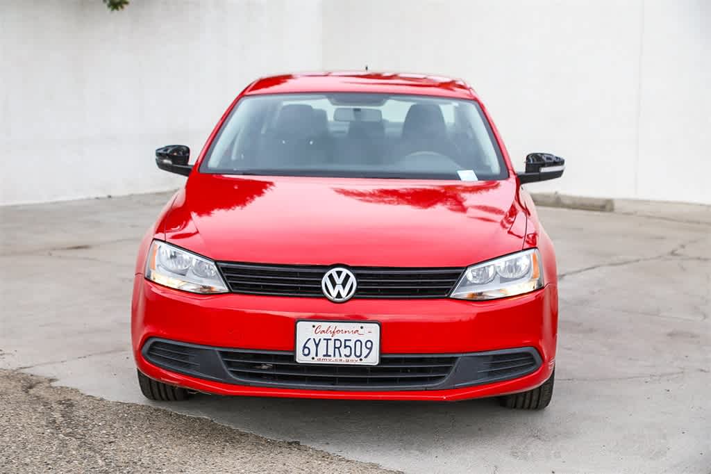 Thumbnail: 2012 Volkswagen Jetta - 2