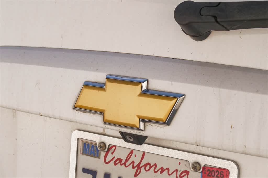 Thumbnail: 2013 Chevrolet Suburban - 13