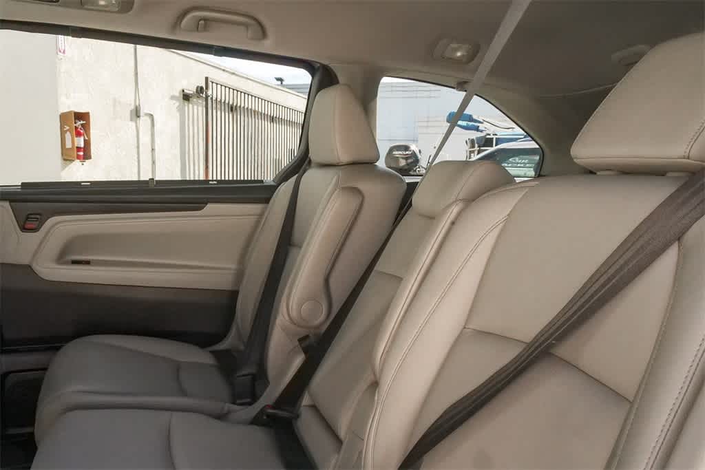 Thumbnail: 2018 Honda Odyssey - 15