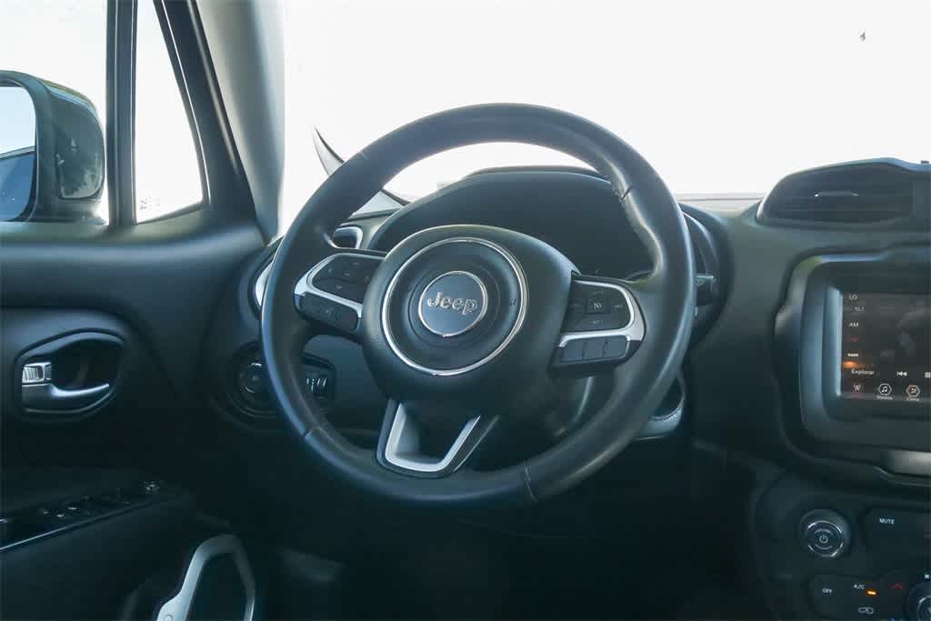 Thumbnail: 2018 Jeep Renegade - 14