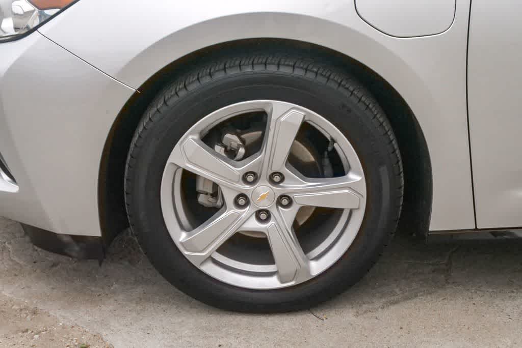 Thumbnail: 2019 Chevrolet Volt - 5