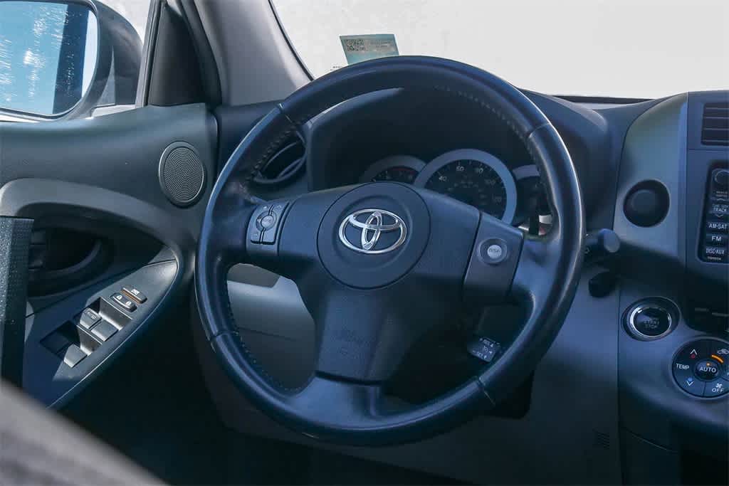 Thumbnail: 2010 Toyota RAV4 - 14