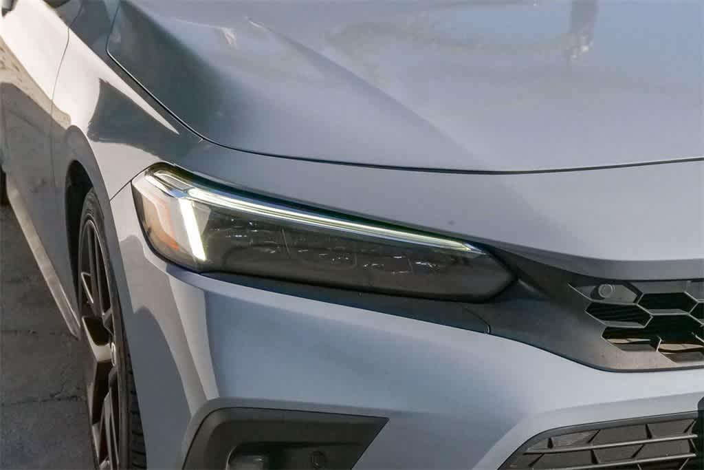 2023 Honda Civic Hatchback Sport Touring photo 3