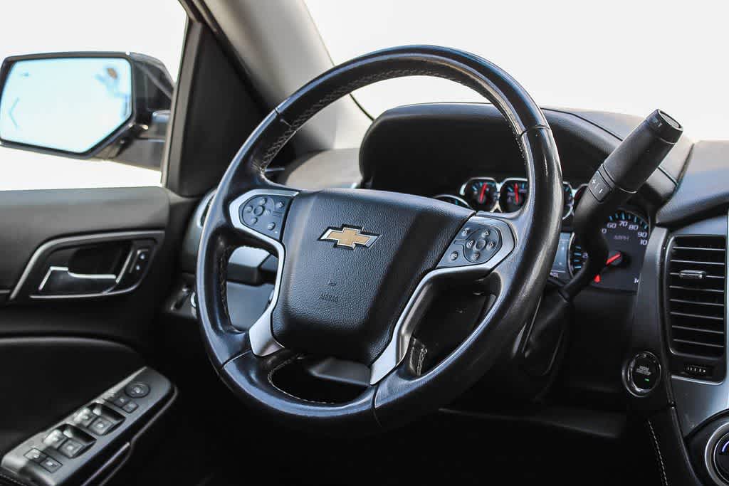Thumbnail: 2018 Chevrolet Suburban - 14