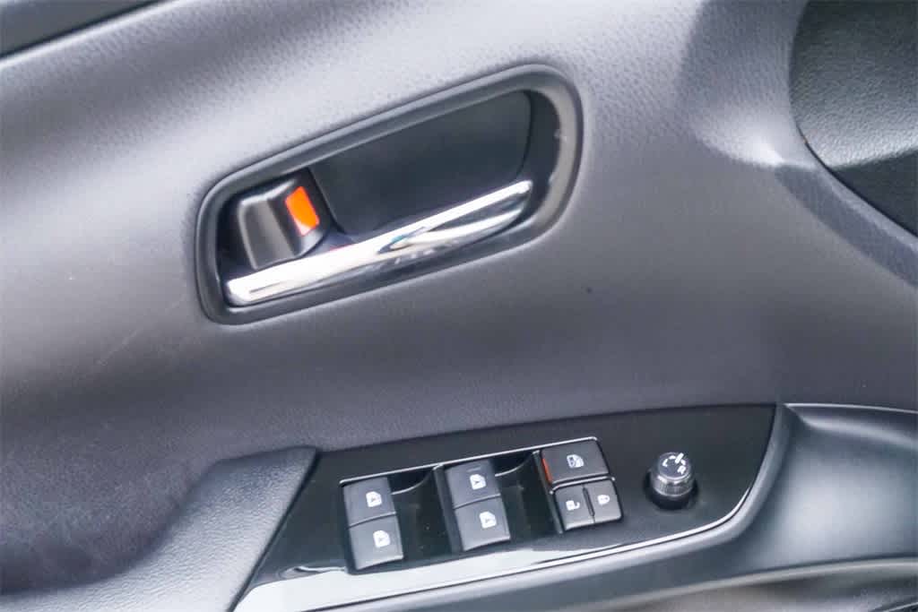 Thumbnail: 2017 Toyota Prius Prime - 19