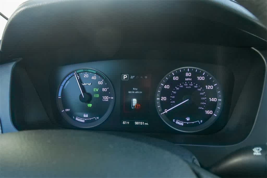 Thumbnail: 2016 Hyundai Sonata - 17