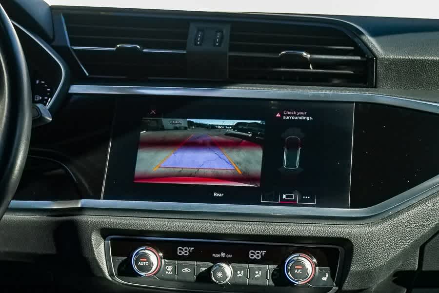 Thumbnail: 2020 Audi Q3 - 13