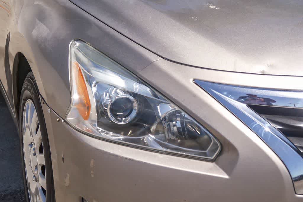 Thumbnail: 2013 Nissan Altima - 4