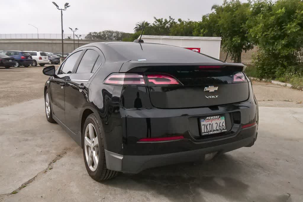 Thumbnail: 2015 Chevrolet Volt - 8
