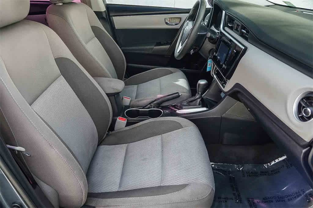 Thumbnail: 2017 Toyota Corolla - 17