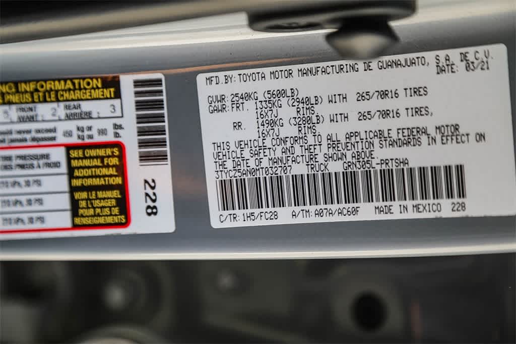 Thumbnail: 2021 Toyota Tacoma - 12