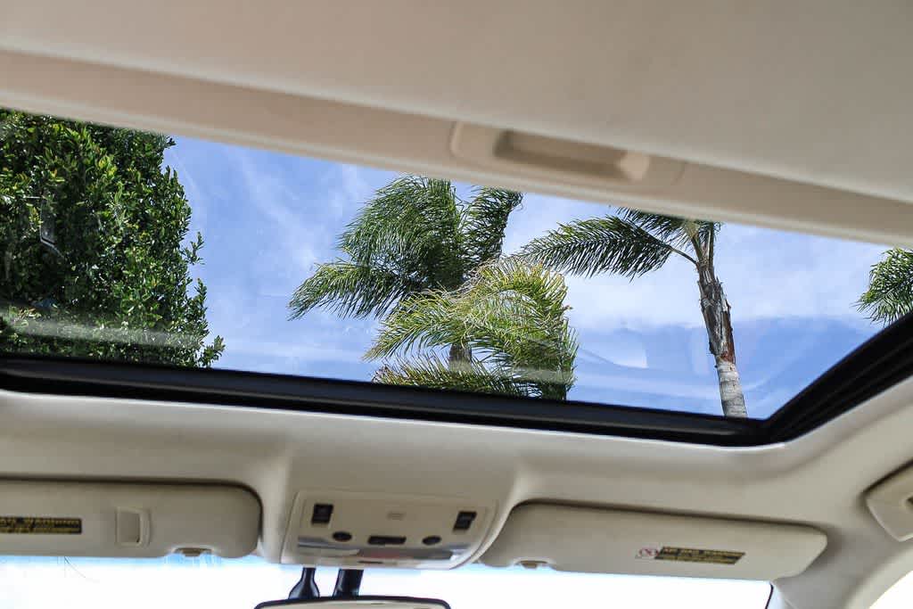 Thumbnail: 2014 Lexus ES - 15