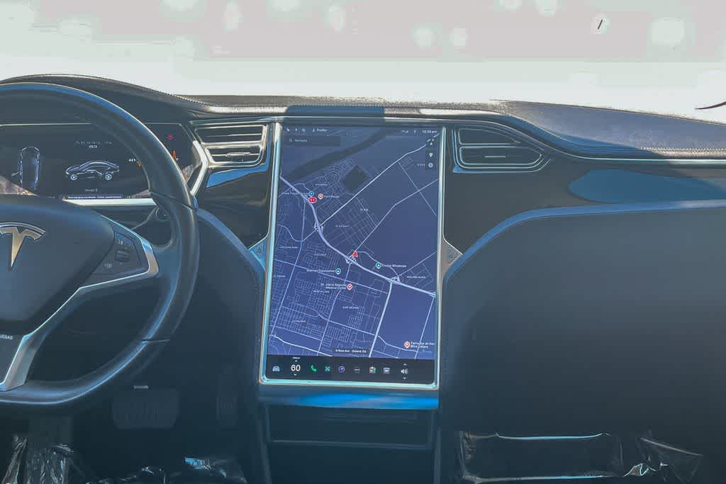 Thumbnail: 2013 Tesla Model S - 12