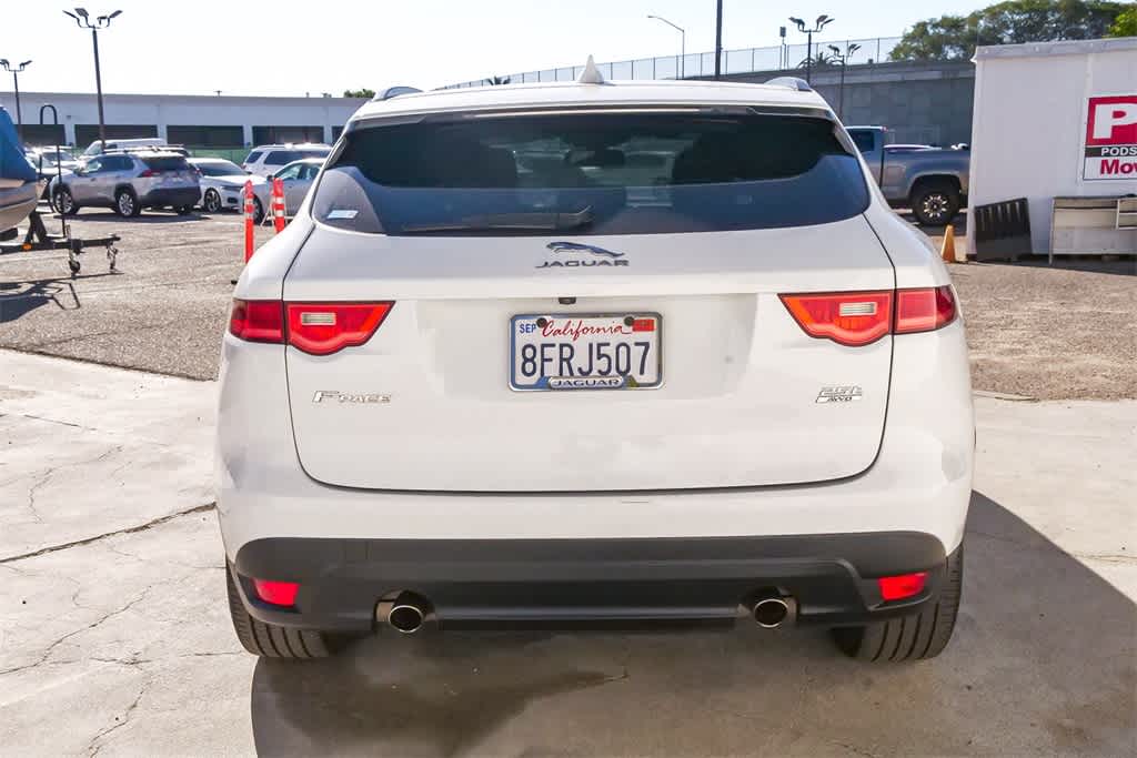 Thumbnail: 2018 Jaguar F-Pace - 8