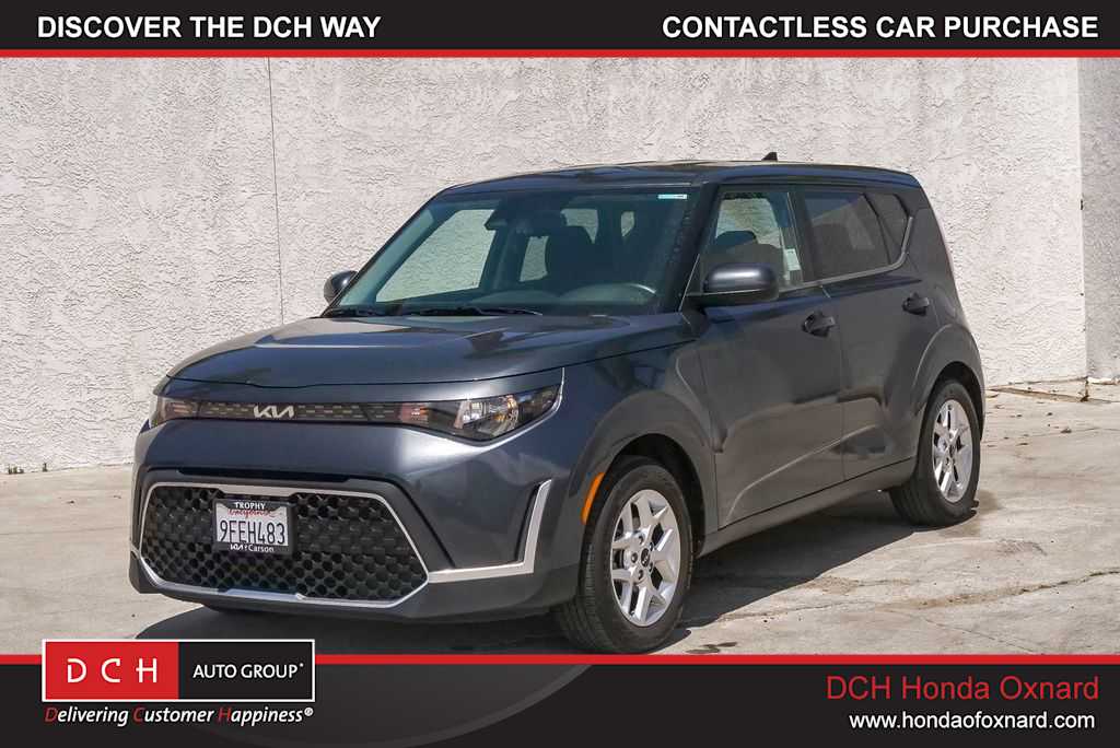 2023 Kia Soul 2.0L S IVT's photo