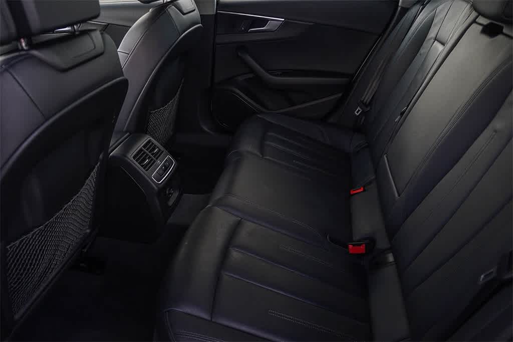 Thumbnail: 2019 Audi A4 - 20