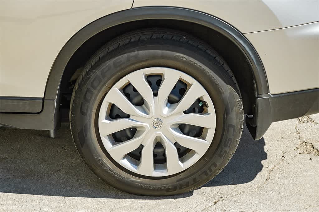 Thumbnail: 2018 Nissan Rogue - 11