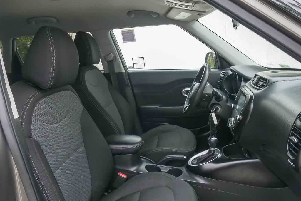 Thumbnail: 2019 Kia Soul - 13