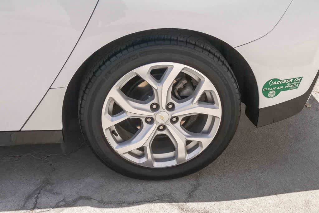 Thumbnail: 2016 Chevrolet Volt - 6