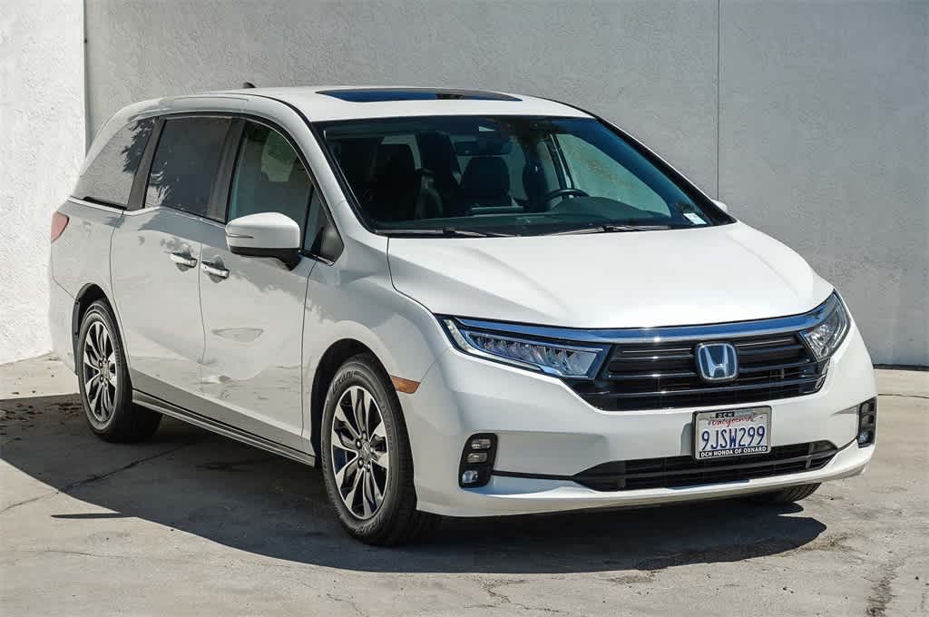 2024 Honda Odyssey EX-L photo 2