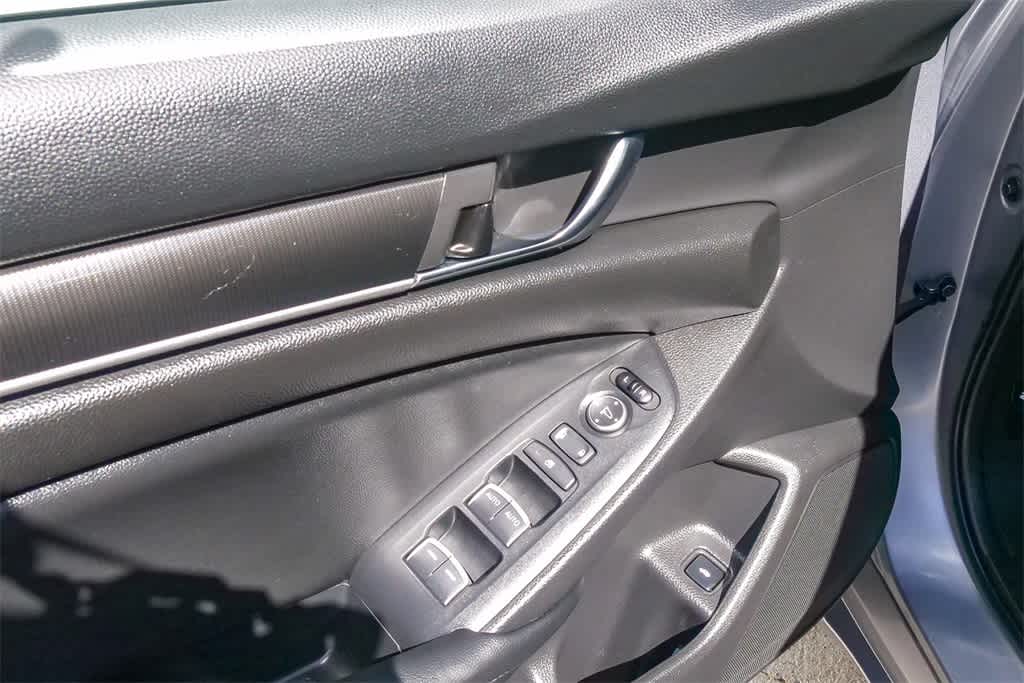 Thumbnail: 2022 Honda Accord - 19