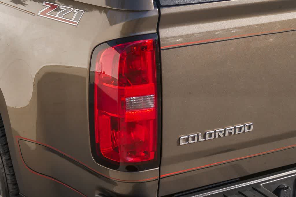 Thumbnail: 2016 Chevrolet Colorado - 10