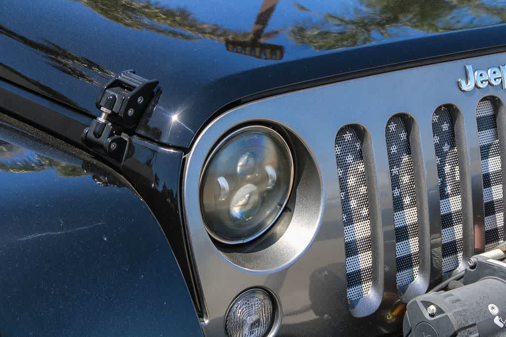 Thumbnail: 2014 Jeep Wrangler - 4