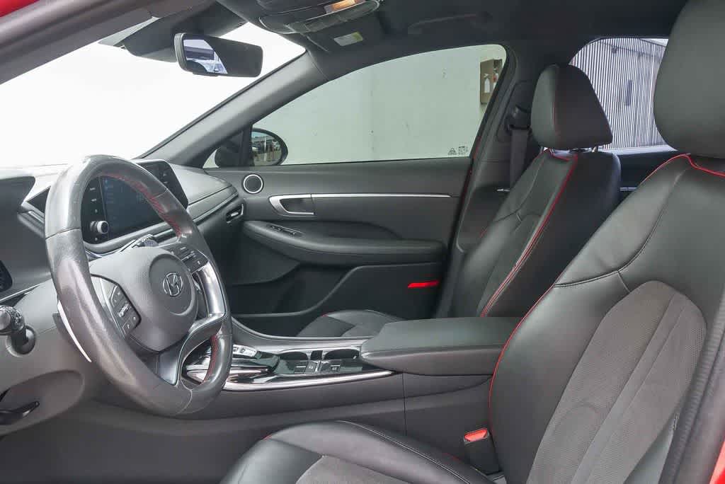 Thumbnail: 2021 Hyundai Sonata - 16