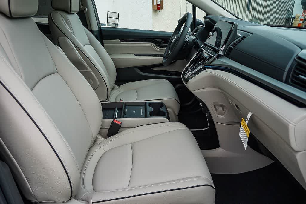 Thumbnail: 2026 Honda Odyssey - 21
