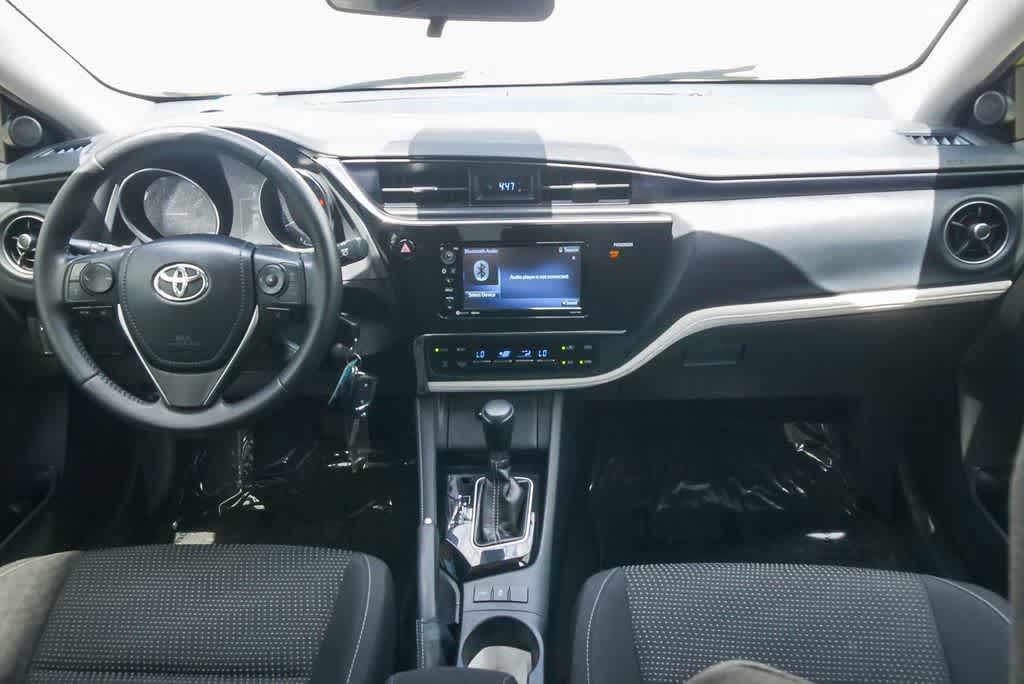 Thumbnail: 2017 Toyota Corolla iM - 11