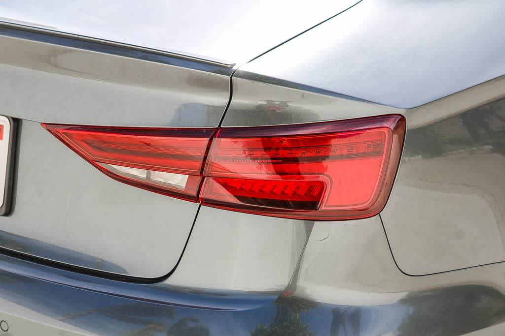 Thumbnail: 2017 Audi S3 - 10