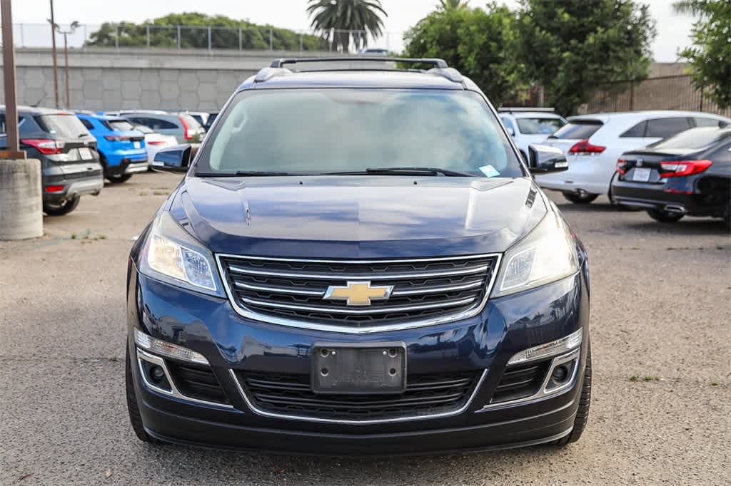 Used 2017 Chevrolet Traverse 2LT with VIN 1GNKRHKD7HJ224618 for sale in Camarillo, CA