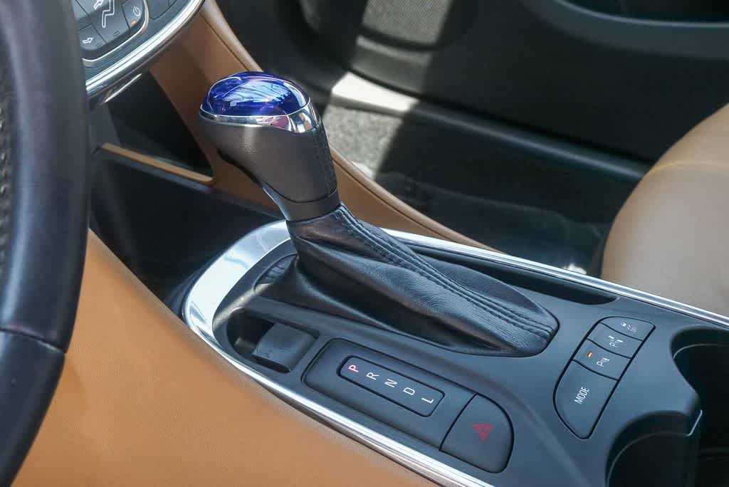 Thumbnail: 2016 Chevrolet Volt - 18