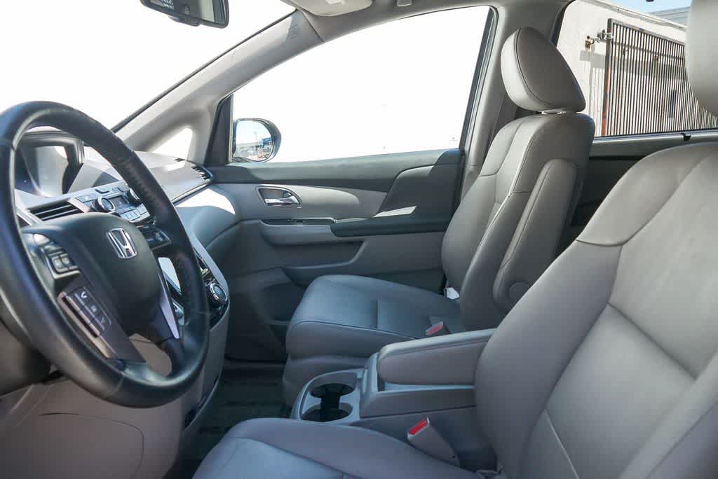 Thumbnail: 2015 Honda Odyssey - 18