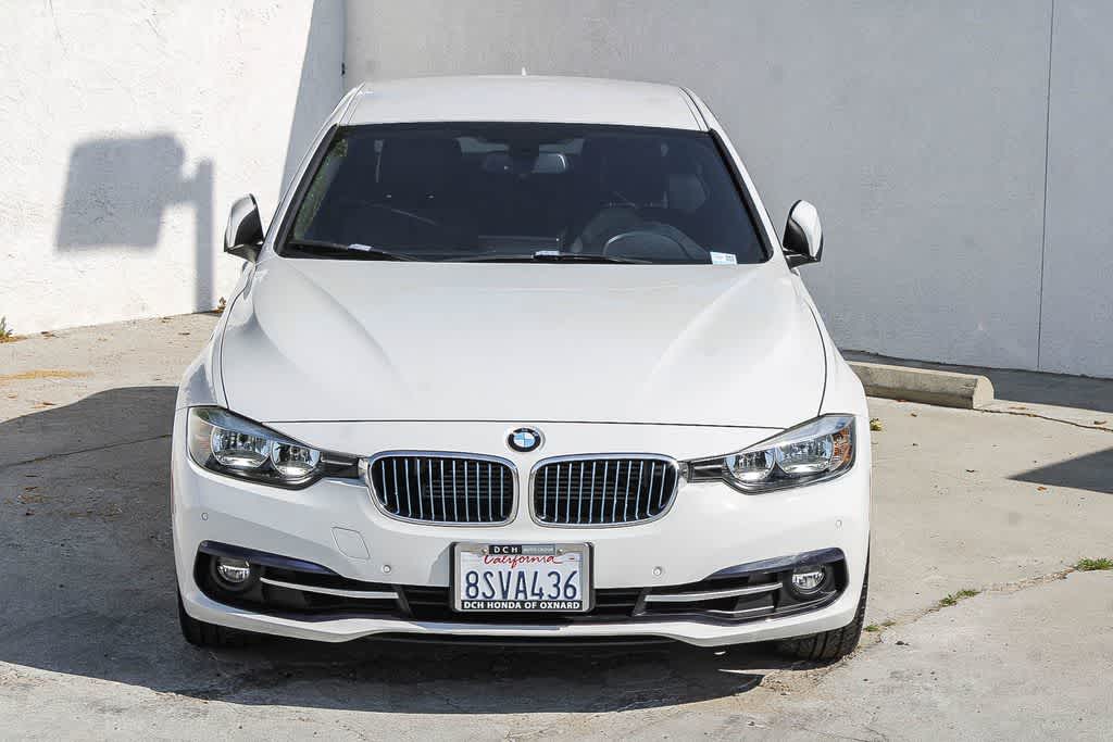 Thumbnail: 2017 BMW 3 Series - 2
