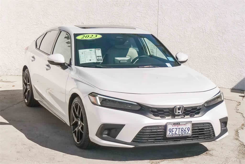 2023 Honda Civic Hatchback Sport Touring photo 3