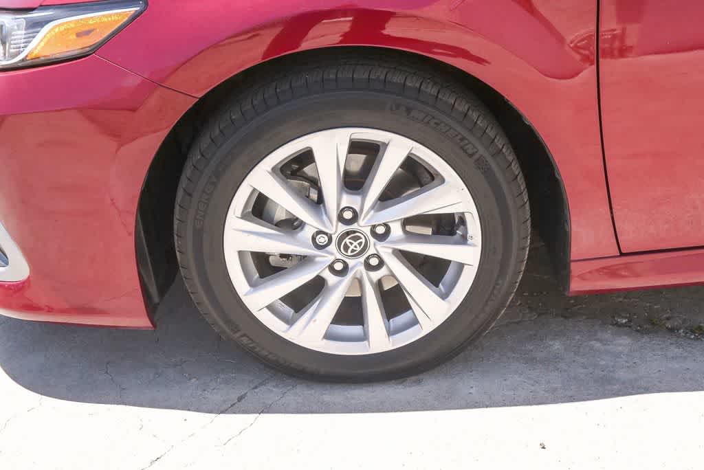 Thumbnail: 2021 Toyota Camry - 5