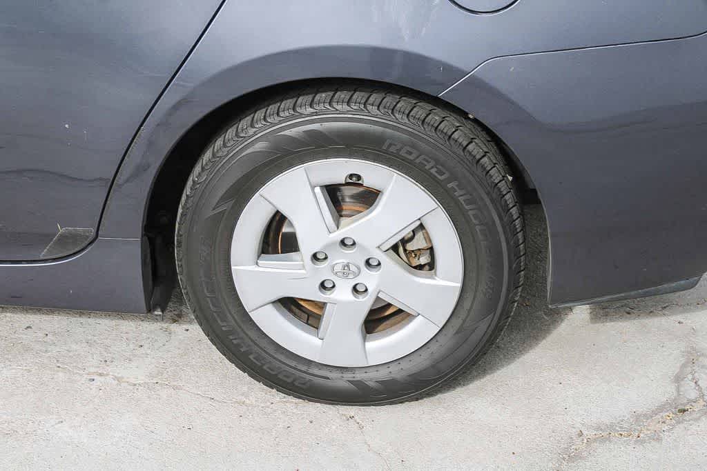 Thumbnail: 2011 Toyota Prius - 6