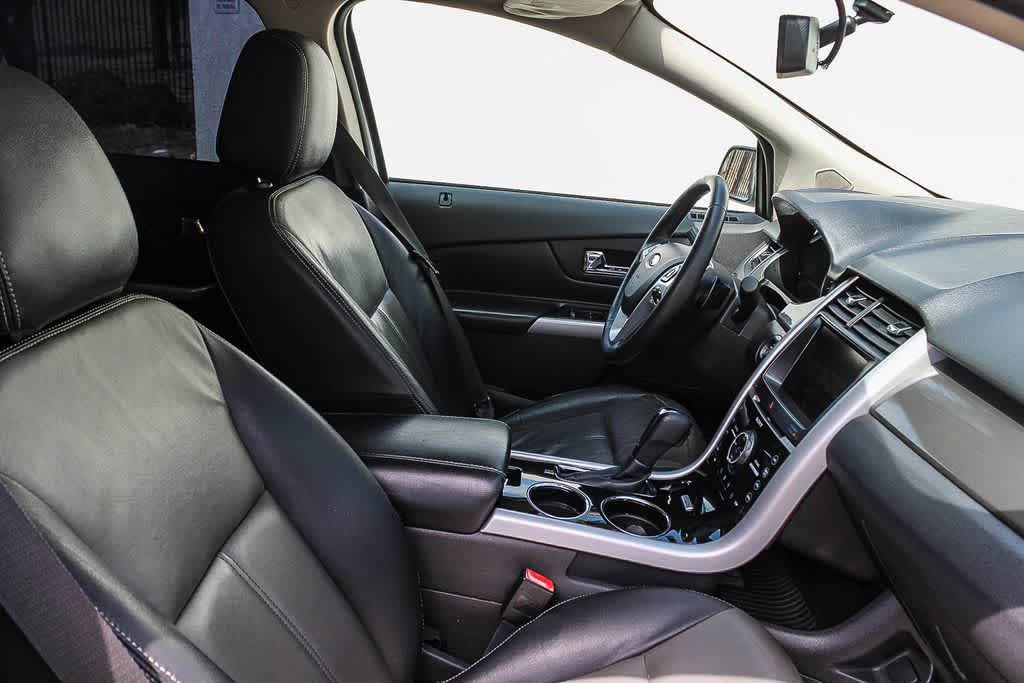 Thumbnail: 2014 Ford Edge - 14